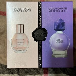 New in box Flowerbomb duo